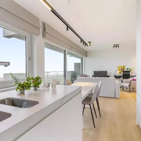アパート Luxurious Apartment With Incredible Sea View In 'T Zoute