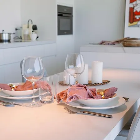 アパート Luxurious Apartment With Incredible Sea View In 'T Zoute クノック・ヘイスト